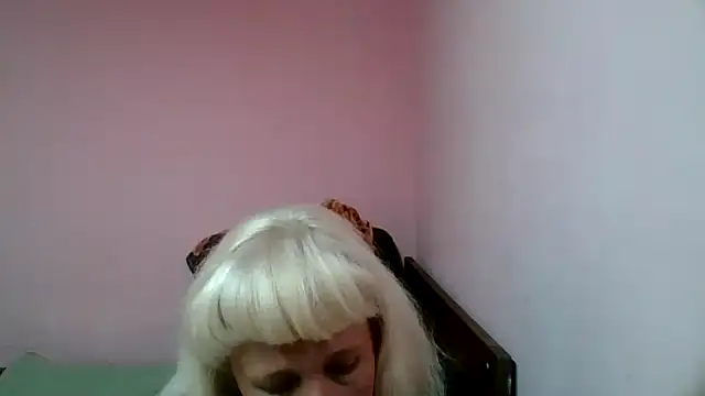 Snapshot of sakura_blonde chatting on 16, 2, 2025 sakura blonde online show from 16, 2, 2025
