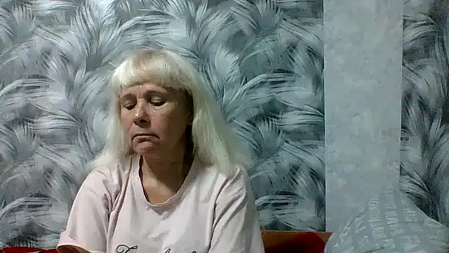 Snapshot of sakura_blonde chatting on 5, 10, 2025 sakura blonde online show from 5, 10, 2025