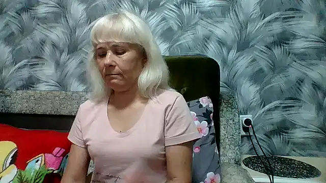 Snapshot of sakura_blonde chatting on 9, 10, 2025 sakura blonde online show from 9, 10, 2025