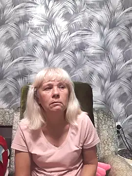 Snapshot of sakura_blonde chatting on 10, 10, 2025 sakura blonde online show from 10, 10, 2025