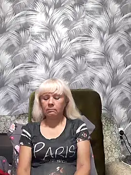 Snapshot of sakura_blonde chatting on 29, 10, 2025 sakura blonde online show from 29, 10, 2025