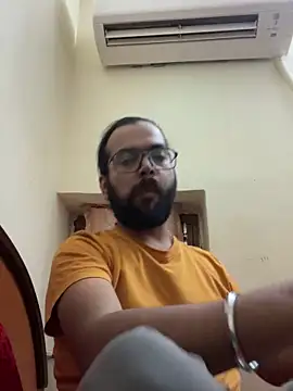 Arsh Loves Luv online show from 18, 12, 2024