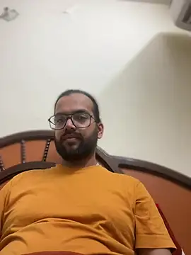 Arsh Loves Luv online show from 2, 1, 2025