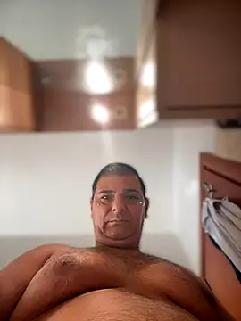 SecretlyDD online show from 8, 11, 2025