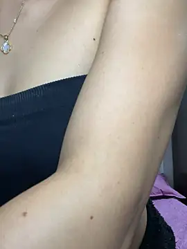 Snapshot of Just_valen chatting on 10, 3, 2026 Just valen online show from 10, 3, 2026