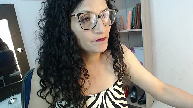 arianna ros3 online show from 4, 1, 2025