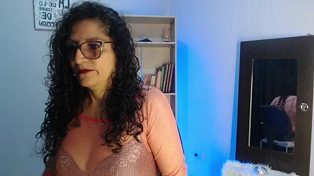 arianna ros3 online show from 7, 1, 2025