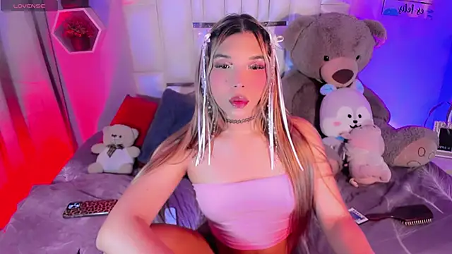 Snapshot of Aileen_18 chatting on 4, 4, 2026 Aileen 18 online show from 4, 4, 2026