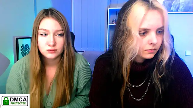 Snapshot of playful_sophie chatting on 30, 12, 2024 playful sophie online show from 30, 12, 2024