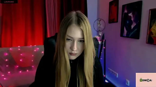 Snapshot of playful_sophie chatting on 7, 1, 2025 playful sophie online show from 7, 1, 2025
