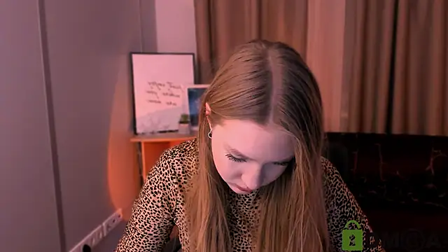 Snapshot of playful_sophie chatting on 15, 1, 2025 playful sophie online show from 15, 1, 2025
