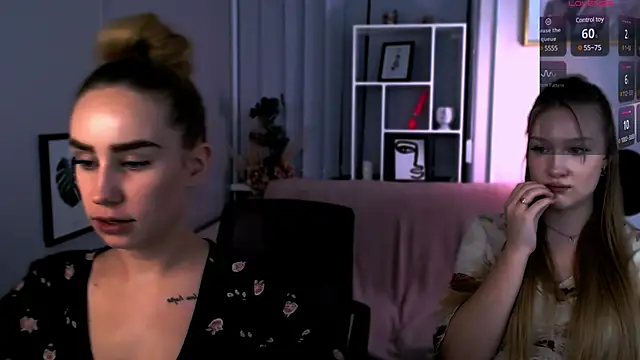 Snapshot of playful_sophie chatting on 3, 2, 2025 playful sophie online show from 3, 2, 2025
