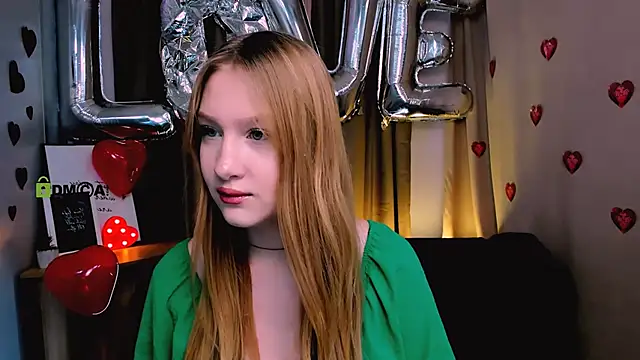 Snapshot of playful_sophie chatting on 14, 2, 2025 playful sophie online show from 14, 2, 2025