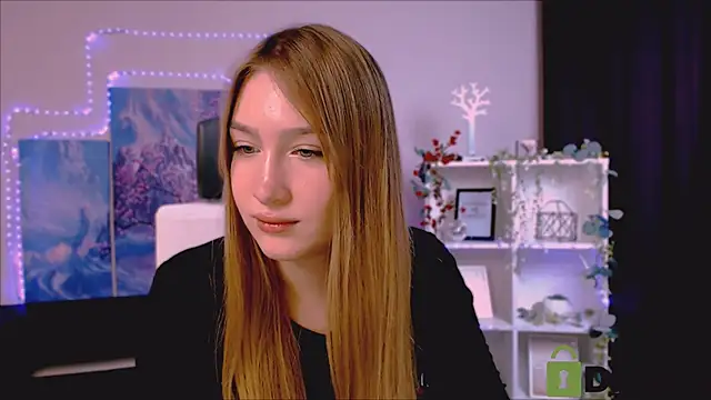 Snapshot of playful_sophie chatting on 20, 2, 2025 playful sophie online show from 20, 2, 2025