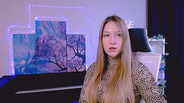 Snapshot of playful_sophie chatting on 21, 2, 2025 playful sophie online show from 21, 2, 2025