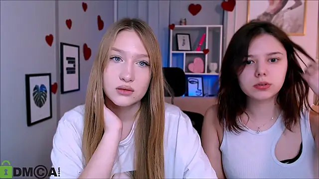 Snapshot of playful_sophie chatting on 4, 3, 2025 playful sophie online show from 4, 3, 2025