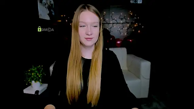 Snapshot of playful_sophie chatting on 7, 3, 2025 playful sophie online show from 7, 3, 2025