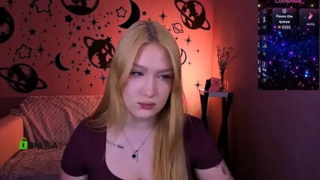playful sophie online show from 7, 5, 2026