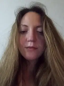 Snapshot of KattyLuuu chatting on 19, 3, 2026 KattyLuuu online show from 19, 3, 2026