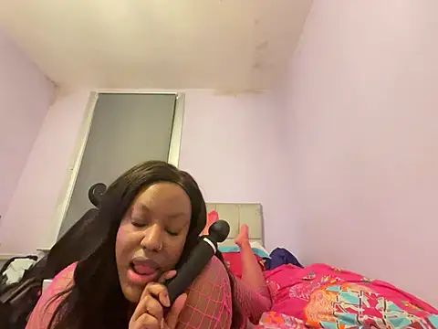 Snapshot of LavenderBuxton chatting on 22, 12, 2024 LavenderBuxton online show from 22, 12, 2024