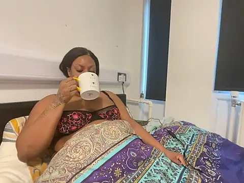 Snapshot of LavenderBuxton chatting on 18, 1, 2025 LavenderBuxton online show from 18, 1, 2025