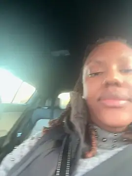 Snapshot of LavenderBuxton chatting on 28, 2, 2025 LavenderBuxton online show from 28, 2, 2025