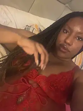 Snapshot of LavenderBuxton chatting on 27, 9, 2025 LavenderBuxton online show from 27, 9, 2025