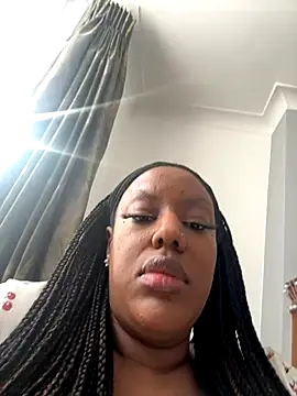 Snapshot of LavenderBuxton chatting on 24, 10, 2025 LavenderBuxton online show from 24, 10, 2025