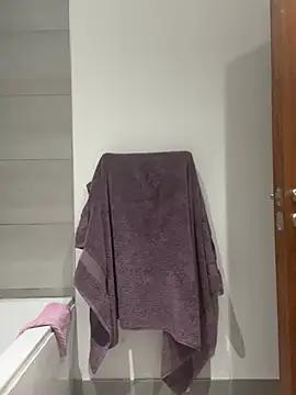 Snapshot of LavenderBuxton chatting on 21, 3, 2026 LavenderBuxton online show from 21, 3, 2026