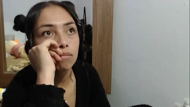 Roxan Fox- online show from 14, 3, 2025