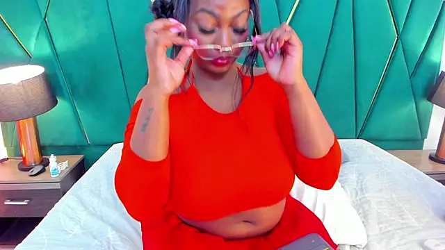 Snapshot of Tamara_Myller chatting on 20, 3, 2025 Tamara Myller online show from 20, 3, 2025