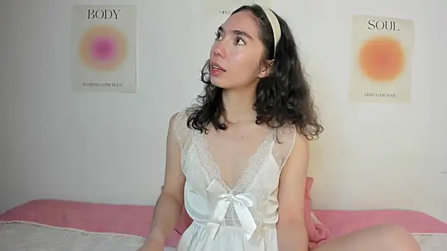 Snapshot of Ana_is_from_Heaven chatting on 2, 10, 2025 Ana is from Heaven online show from 2, 10, 2025