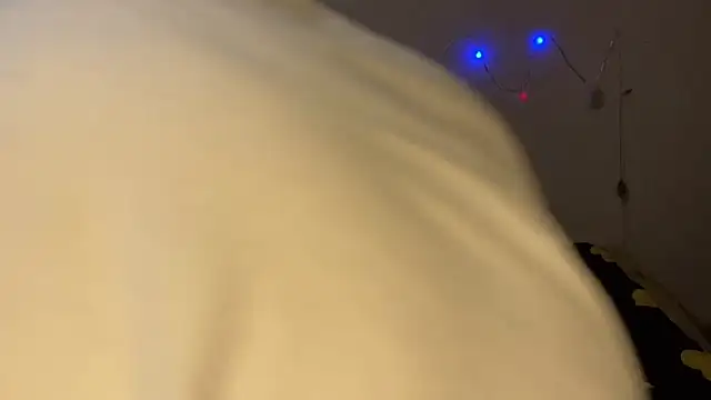 AzallandRoom online show from 9, 1, 2025