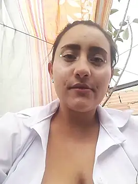 Snapshot of hanna_sky1 chatting on 6, 1, 2025 hanna sky1 online show from 6, 1, 2025