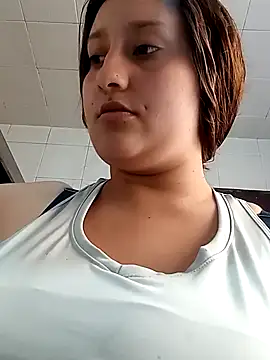 Snapshot of hanna_sky1 chatting on 27, 10, 2025 hanna sky1 online show from 27, 10, 2025