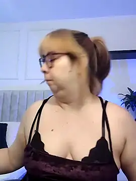 chloe prg online show from 28, 4, 2026