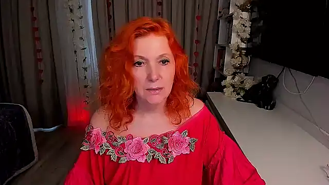 Snapshot of Fire-Fox-One chatting on 28, 10, 2025 Fire-Fox-One online show from 28, 10, 2025