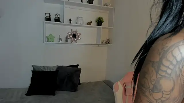 Snapshot of Zizi-campbel chatting on 26, 12, 2024 Zizi-campbel online show from 26, 12, 2024