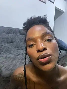 Snapshot of Zizi-campbel chatting on 20, 2, 2025 Zizi-campbel online show from 20, 2, 2025