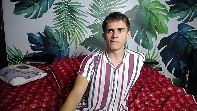 Snapshot of Gurvinder_1 chatting on 12, 3, 2025 Gurvinder 1 online show from 12, 3, 2025