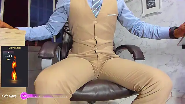 Hideintheoffice online show from 5, 3, 2025