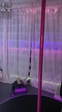 baobaomiqi linger online show from 28, 9, 2025