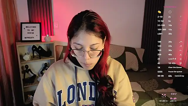 Fresita Rosita online show from 17, 9, 2025