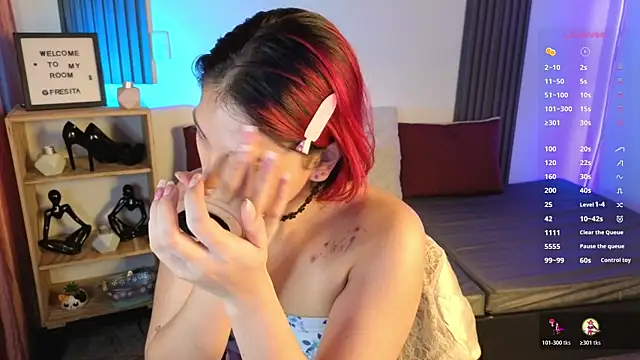 Fresita Rosita online show from 18, 10, 2025