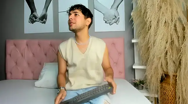 Samir bear online show from 3, 1, 2025