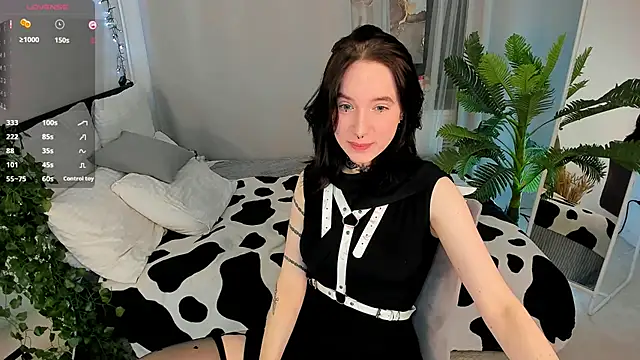 lilithlunna online show from 14, 9, 2025