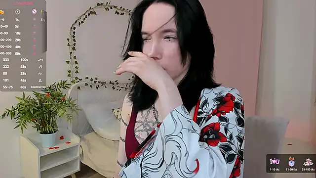 lilithlunna online show from 19, 10, 2025