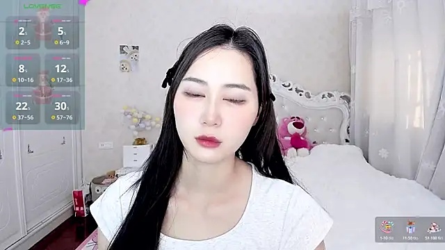 Snapshot of Tomakto chatting on 5, 1, 2025 Tomakto online show from 5, 1, 2025