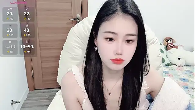 Snapshot of LILI-Baobei chatting on 5, 3, 2025 LILI-Baobei online show from 5, 3, 2025