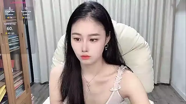 Snapshot of LILI-Baobei chatting on 18, 9, 2025 LILI-Baobei online show from 18, 9, 2025